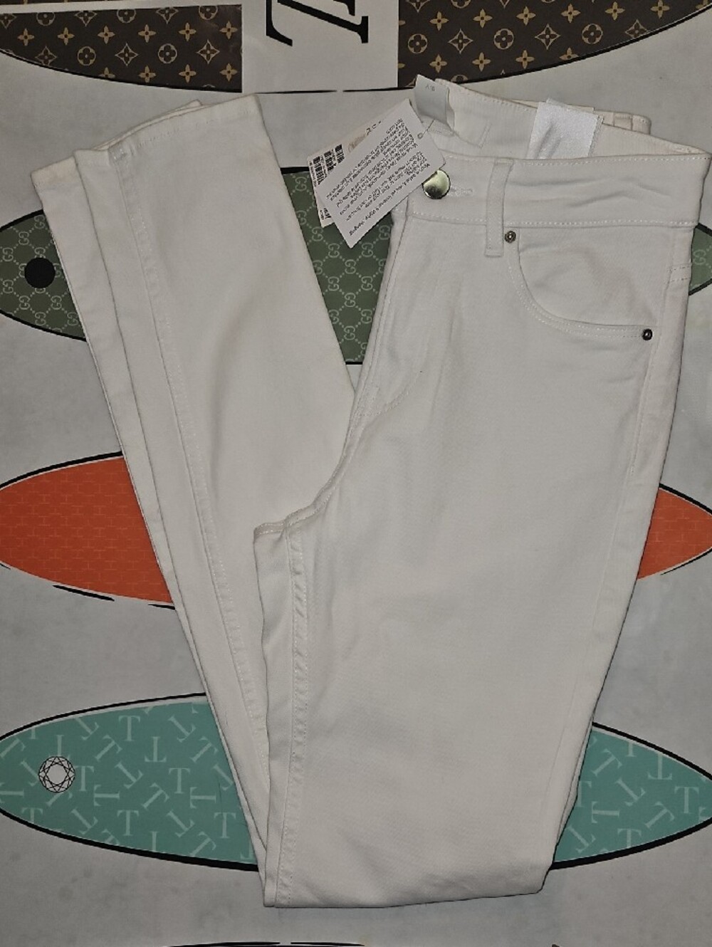 H&M White Skinny Jeans NWT Size 2 Regular Waist Full Length Stretch Denim